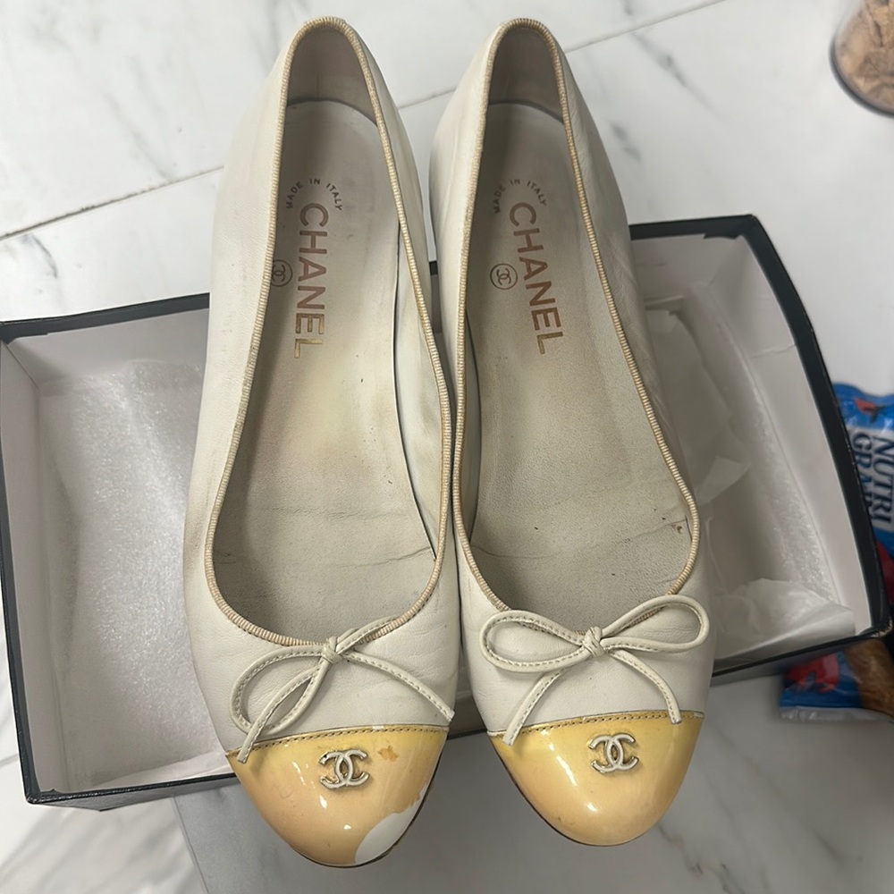 Chanel flat